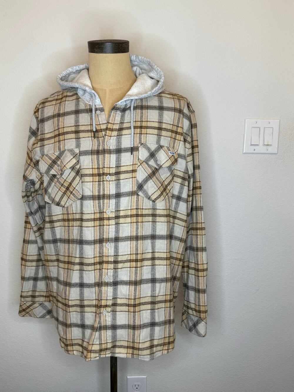 Men’s Hurley Brown Plaid Flannel Shirt Top with Hood Hoodie Size XXL 2XL
